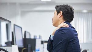 Bài tập giảm đau lưng cho dân văn phòng – 5 động tác đơn giản giúp cột sống khỏe mạnh mỗi ngày